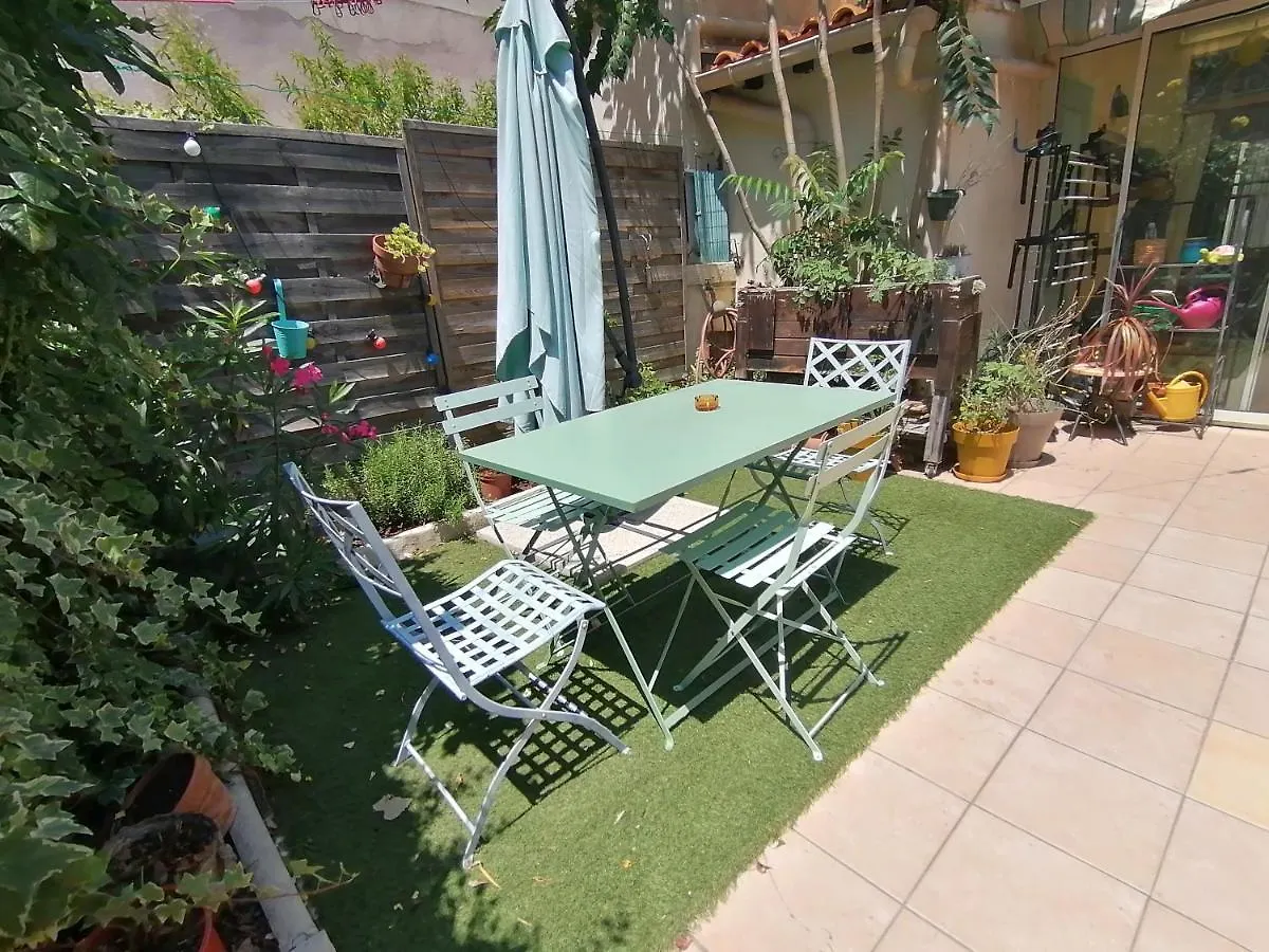 Jolie Maison Avec Terrasse Au Centre-Ville D'Arles
