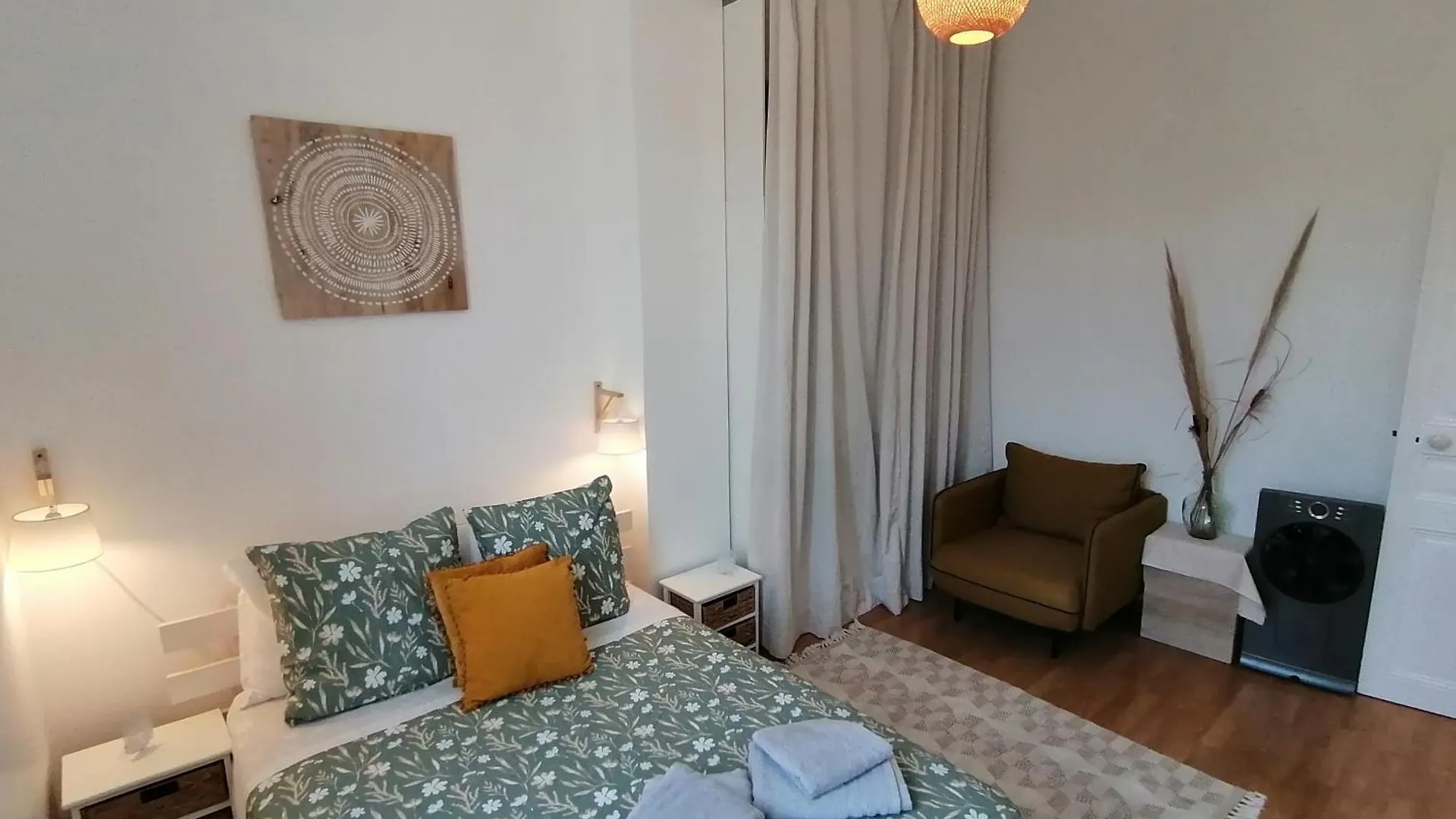 Jolie Maison Avec Terrasse Au Centre-Ville D'Arles Holiday home Arles