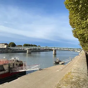 Maison Des Quais Arles