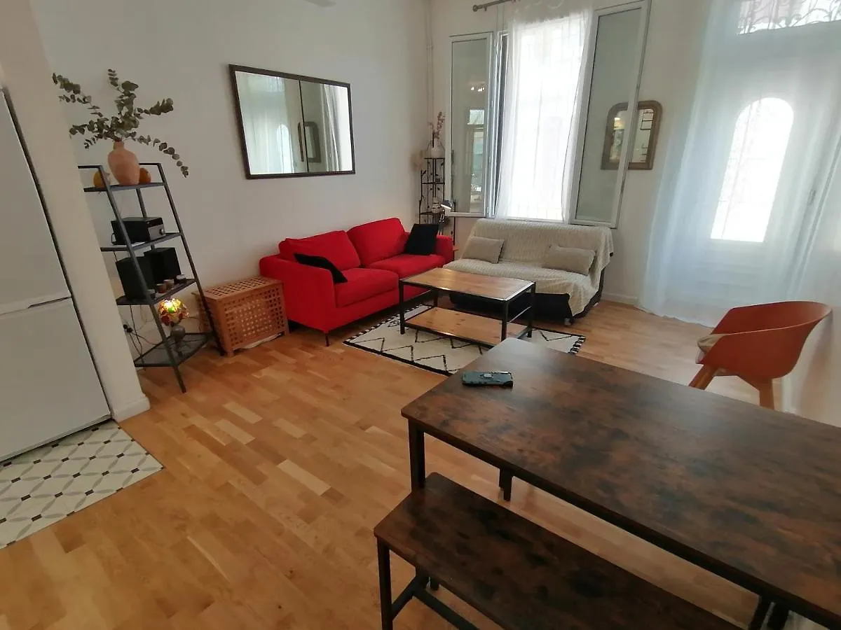 Holiday home Jolie Maison Avec Terrasse Au Centre-Ville D'Arles France